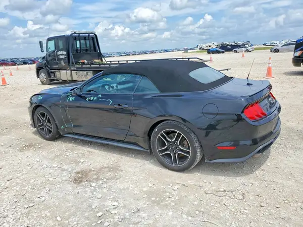 1FATP8UH6L5185949 2020 FORD MUSTANG - Image 2