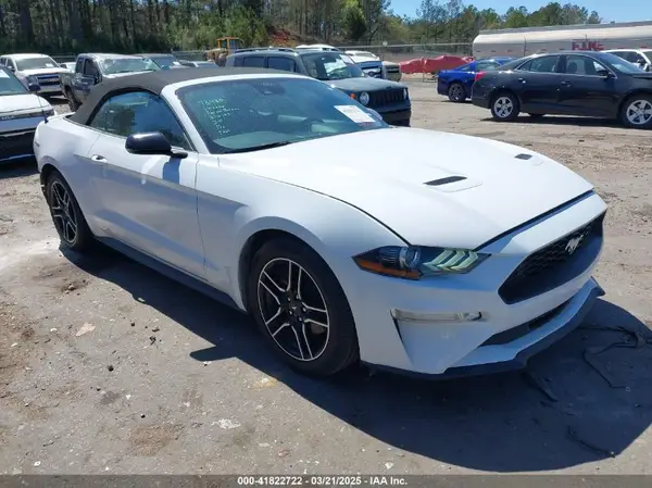 1FATP8UH6M5103056 2021 FORD MUSTANG - Image 1