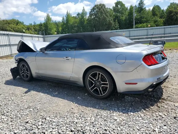 1FATP8UH6M5116051 2021 FORD MUSTANG - Image 2
