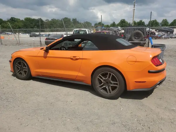1FATP8UH6M5142858 2021 FORD MUSTANG - Image 2