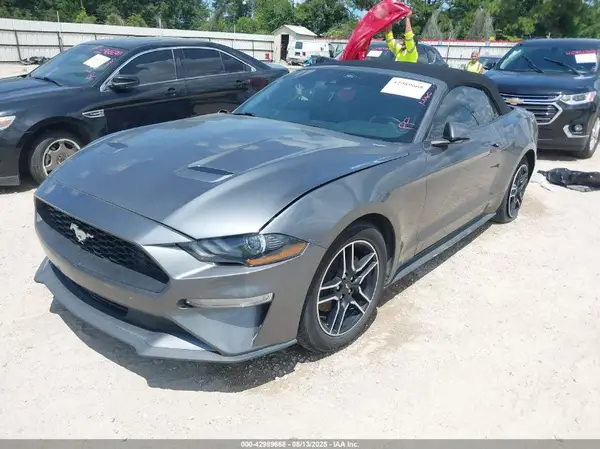 1FATP8UH6N5102944 2022 FORD MUSTANG - Image 2