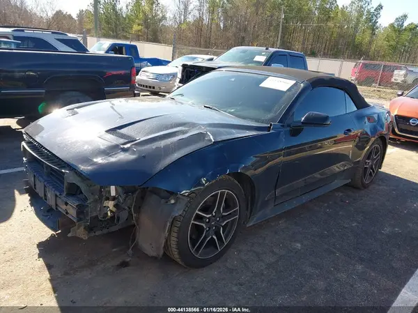 1FATP8UH6N5105391 2022 FORD MUSTANG - Image 2