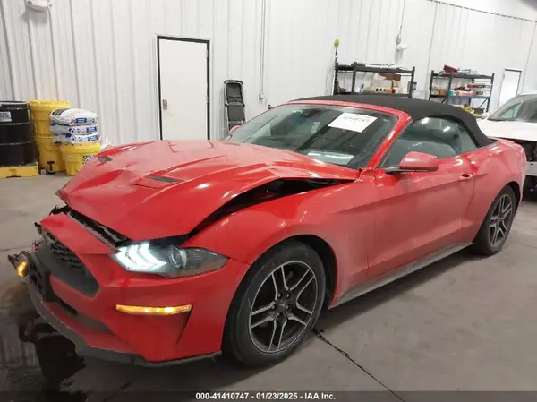 1FATP8UH6N5106282 2022 FORD MUSTANG - Image 2