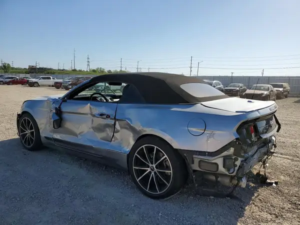 1FATP8UH6N5113586 2022 FORD MUSTANG - Image 2