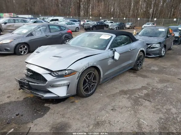 1FATP8UH6N5118884 2022 FORD MUSTANG - Image 2