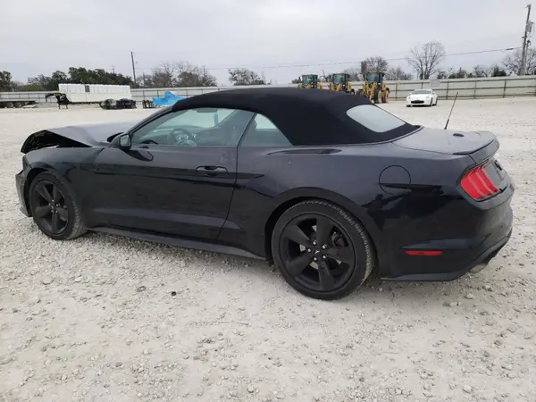 1FATP8UH6N5134728 2022 FORD MUSTANG - Image 2