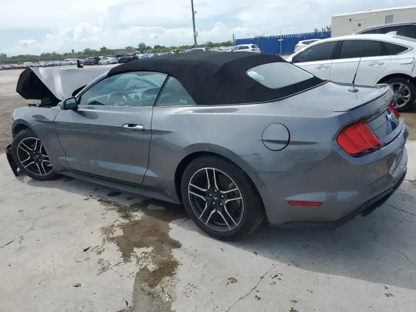 1FATP8UH6P5105300 2023 FORD MUSTANG - Image 2