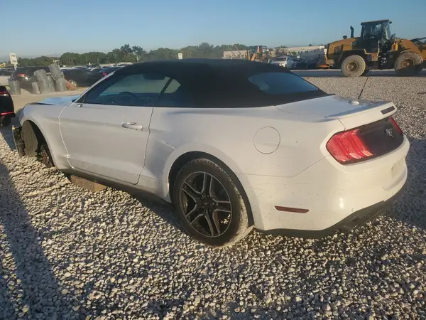 1FATP8UH6P5105734 2023 FORD MUSTANG - Image 2