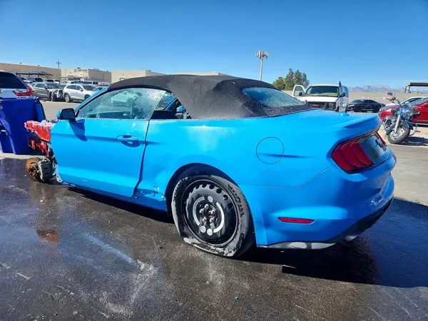 1FATP8UH6P5107483 2023 FORD MUSTANG - Image 2