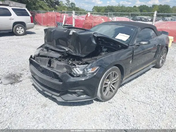 1FATP8UH7G5217183 2016 FORD MUSTANG - Image 2