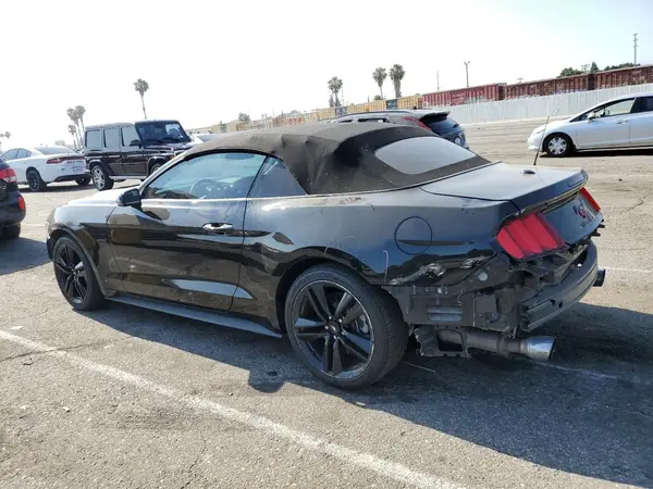 1FATP8UH7G5231035 2016 FORD MUSTANG - Image 2