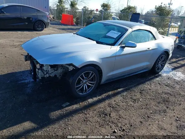 1FATP8UH7G5274516 2016 FORD MUSTANG - Image 2