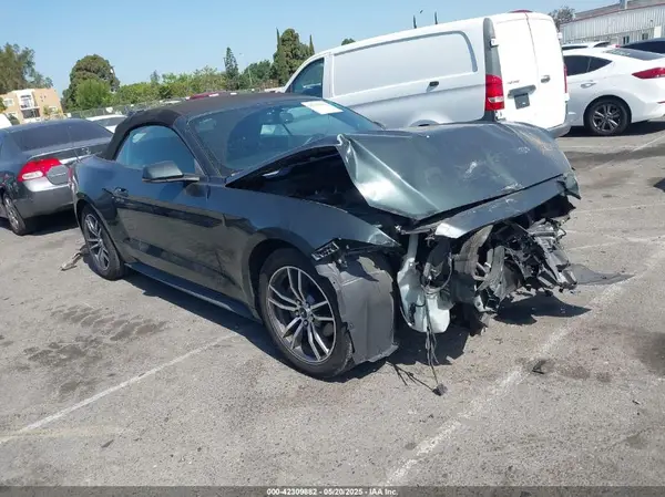 1FATP8UH7G5279277 2016 FORD MUSTANG - Image 1