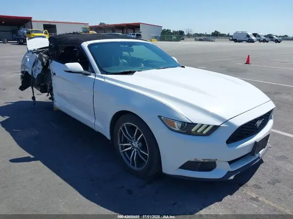 1FATP8UH7G5327991 2016 FORD MUSTANG - Image 1