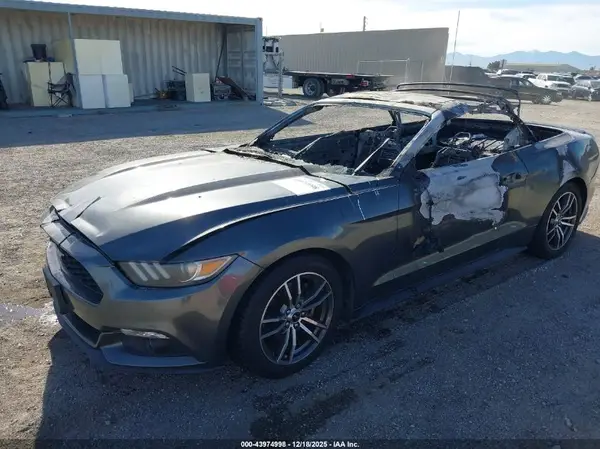 1FATP8UH7G5328834 2016 FORD MUSTANG - Image 2