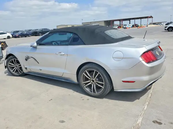 1FATP8UH7H5220490 2017 FORD MUSTANG - Image 2