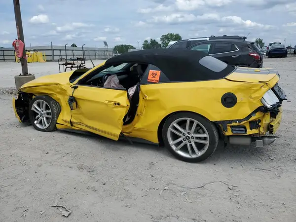1FATP8UH7H5238245 2017 FORD MUSTANG - Image 2