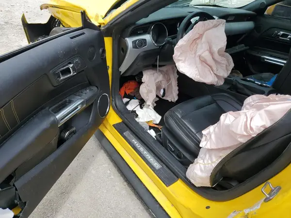 1FATP8UH7H5238245 2017 FORD MUSTANG - Image 8