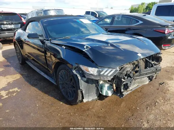 1FATP8UH7H5273142 2017 FORD MUSTANG - Image 1