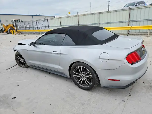 1FATP8UH7H5296064 2017 FORD MUSTANG - Image 2