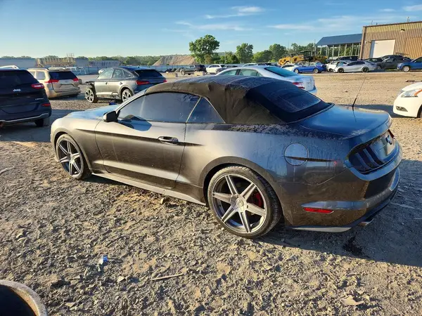 1FATP8UH7J5109007 2018 FORD MUSTANG - Image 2