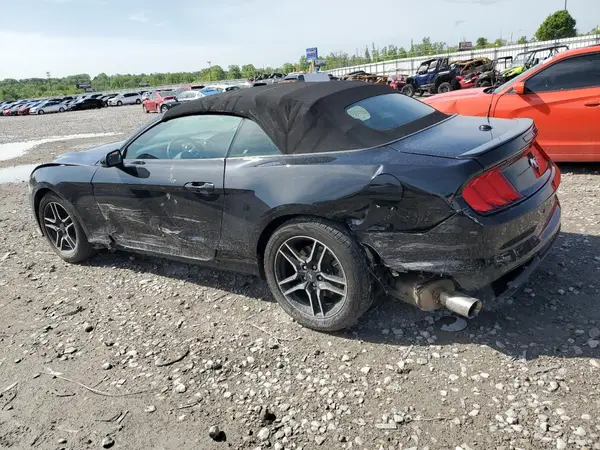 1FATP8UH7J5111078 2018 FORD MUSTANG - Image 2