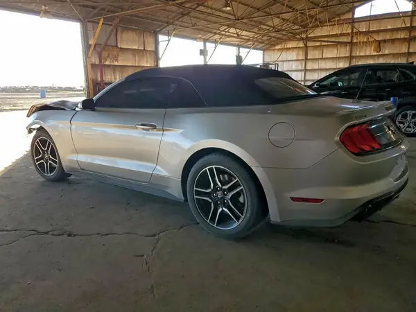 1FATP8UH7J5115437 2018 FORD MUSTANG - Image 2