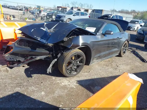 1FATP8UH7J5124154 2018 FORD MUSTANG - Image 2