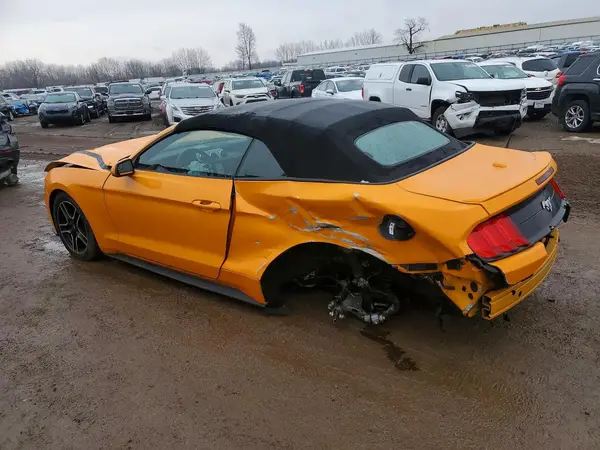 1FATP8UH7J5125188 2018 FORD MUSTANG - Image 2