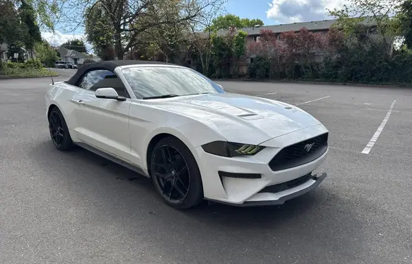 1FATP8UH7J5132500 2018 FORD MUSTANG - Image 1