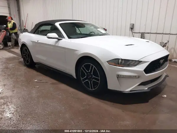 1FATP8UH7J5133467 2018 FORD MUSTANG - Image 1