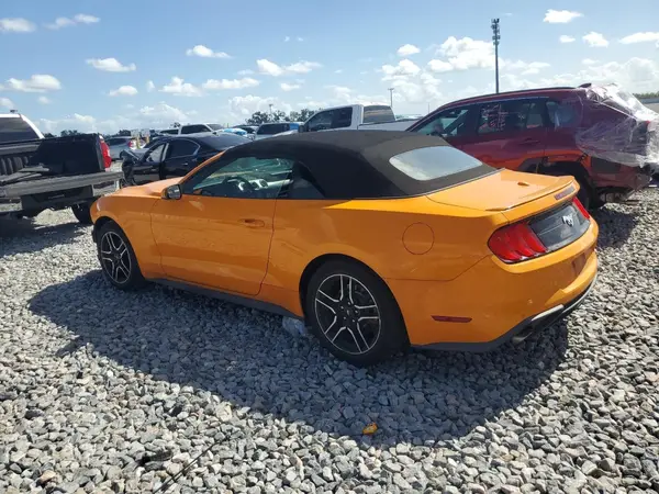 1FATP8UH7J5156716 2018 FORD MUSTANG - Image 2