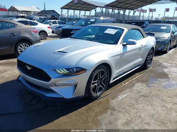 1FATP8UH7J5167019 2018 FORD MUSTANG - Image 2