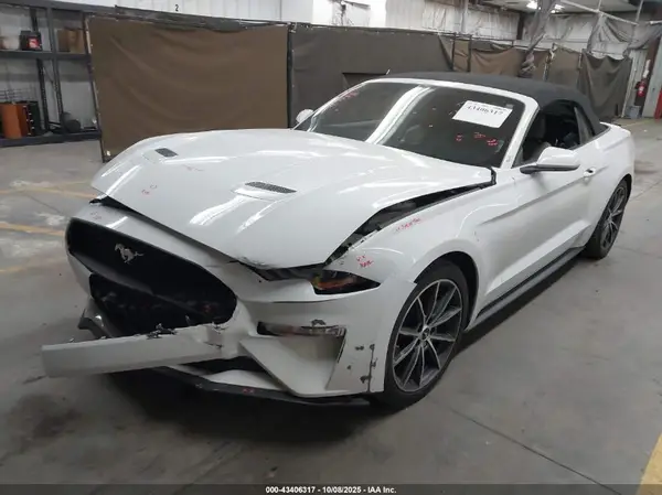 1FATP8UH7J5172656 2018 FORD MUSTANG - Image 2