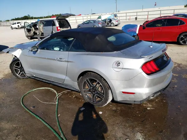 1FATP8UH7K5115648 2019 FORD MUSTANG - Image 2