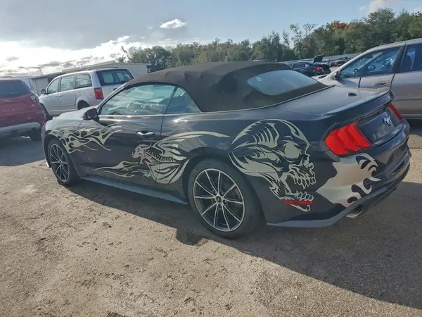 1FATP8UH7K5149735 2019 FORD MUSTANG - Image 2