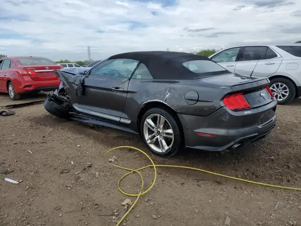 1FATP8UH7K5176885 2019 FORD MUSTANG - Image 2