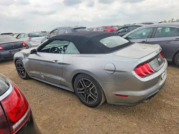 1FATP8UH7L5113562 2020 FORD MUSTANG - Image 2