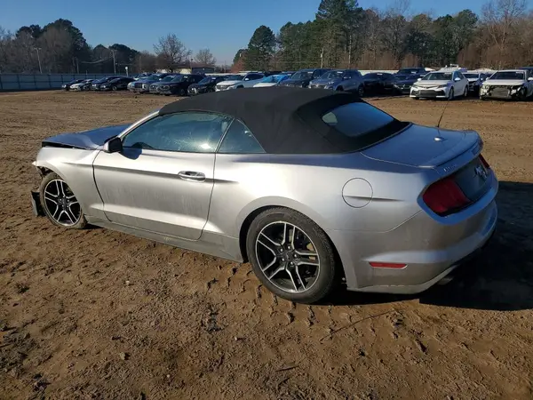 1FATP8UH7L5120379 2020 FORD MUSTANG - Image 2
