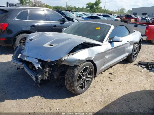 1FATP8UH7L5121516 2020 FORD MUSTANG - Image 2