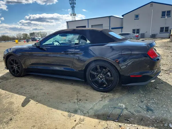 1FATP8UH7L5122732 2020 FORD MUSTANG - Image 2