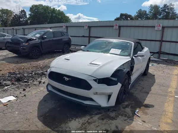 1FATP8UH7L5126473 2020 FORD MUSTANG - Image 2