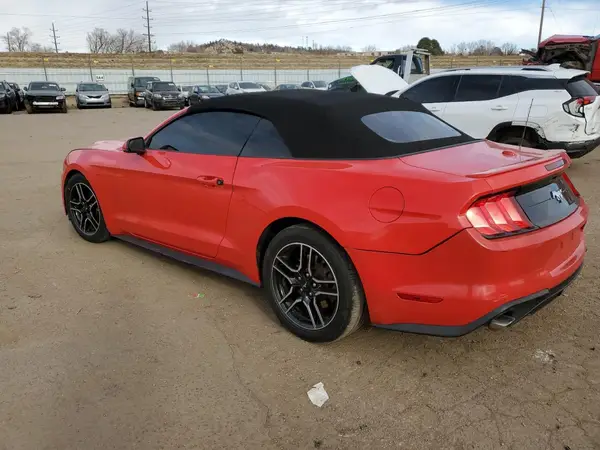 1FATP8UH7L5131575 2020 FORD MUSTANG - Image 2