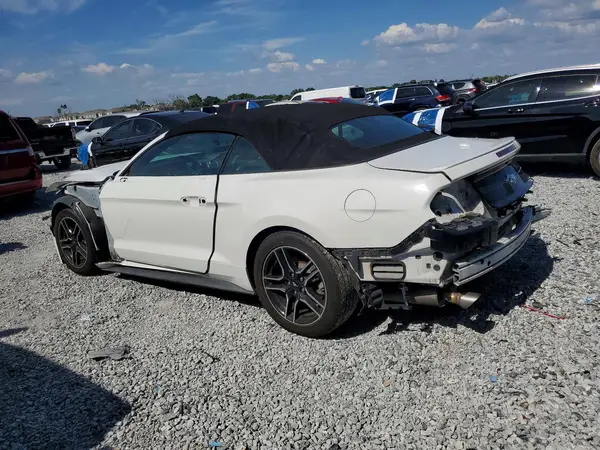 1FATP8UH7L5136887 2020 FORD MUSTANG - Image 2