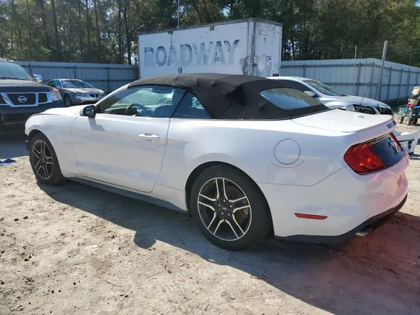 1FATP8UH7L5147873 2020 FORD MUSTANG - Image 2
