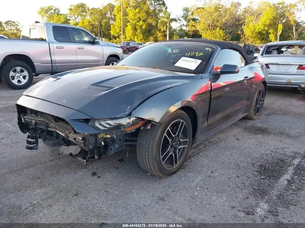 1FATP8UH7L5184597 2020 FORD MUSTANG - Image 2