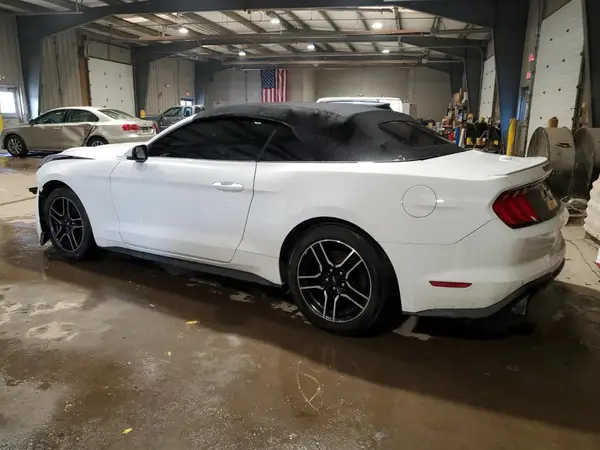 1FATP8UH7L5185247 2020 FORD MUSTANG - Image 2