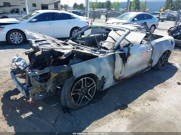 1FATP8UH7N5108140 2022 FORD MUSTANG - Image 2