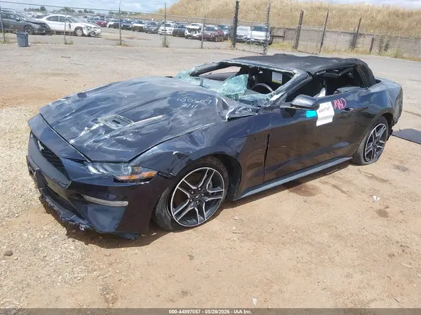 1FATP8UH7P5100607 2023 FORD MUSTANG - Image 2