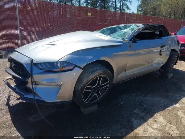 1FATP8UH7P5110134 2023 FORD MUSTANG - Image 2